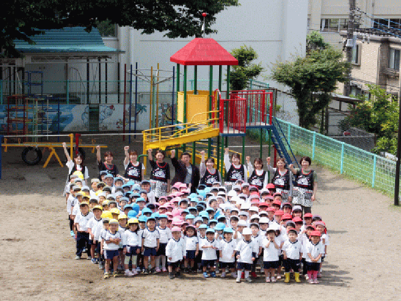 今年で創立44年目を迎えた専修大学松戸幼稚園。地域の幼児教育を担い、時代に即した教育プログラムを展開中。